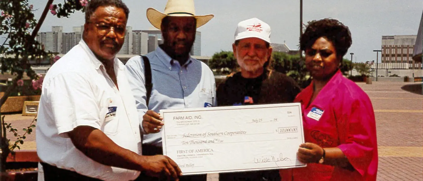 Ralph Paige, Ben Burkett, Willie Nelson and Shirley Sherrod, 1994