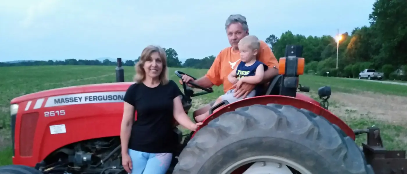 paula boles and family