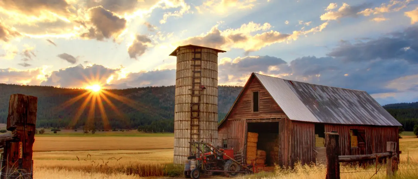 barn