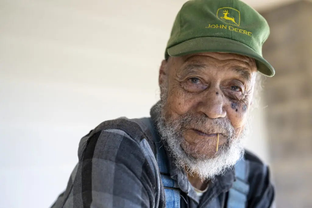legacy taste of the garden farmer in hat