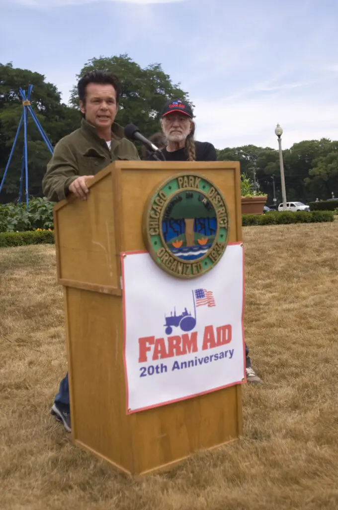 John Mellencamp and Willie Nelson announce Farm Aid's 20th Anniversary