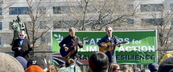 Willie Nelson & John Mellencamp Perform at Farmers for Climate Action: Rally for Resilience