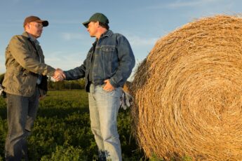 Tell your legislators: Co-Sponsor the Fair Credit for Farmers Act!